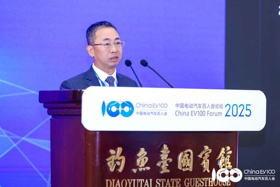 华为侯金龙：今年将发布30多款4C超充合作重卡车型 第1张