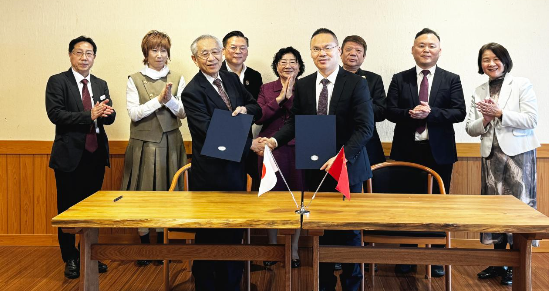 中国东方教育集团与日本好莱坞大学院大学签署战略合作意向书：共绘全球职业教育发展新蓝图 第1张