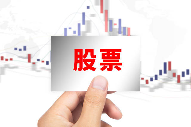 期货交易中的合约细节应如何关注？