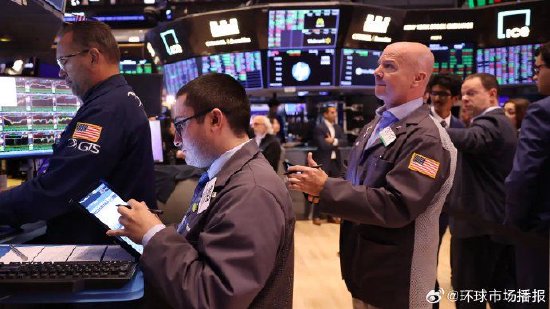 外汇交易员面临2005年以来最糟年份 美国政府停摆雪上加霜 第1张