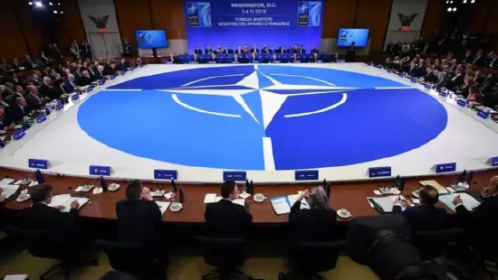 3月27日外盘头条：特朗普再次推迟打击伊朗能源设施至4月6日 苹果公司向外部人工智能助手开放Siri 第3张