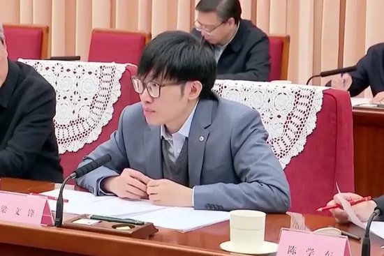 日赚6亿,梁文锋又被泼天富贵砸中了 第6张 日赚6亿,梁文锋又被泼天富贵砸中了 第6张