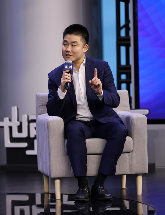 基金三季报交卷:谁赚的最猛,谁亏得最惨? 第7张 基金三季报交卷:谁赚的最猛,谁亏得最惨? 第7张